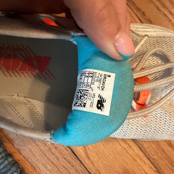 New Balance Fresh Foam Roav White and Orange Sneakers - Picture 4 of 4